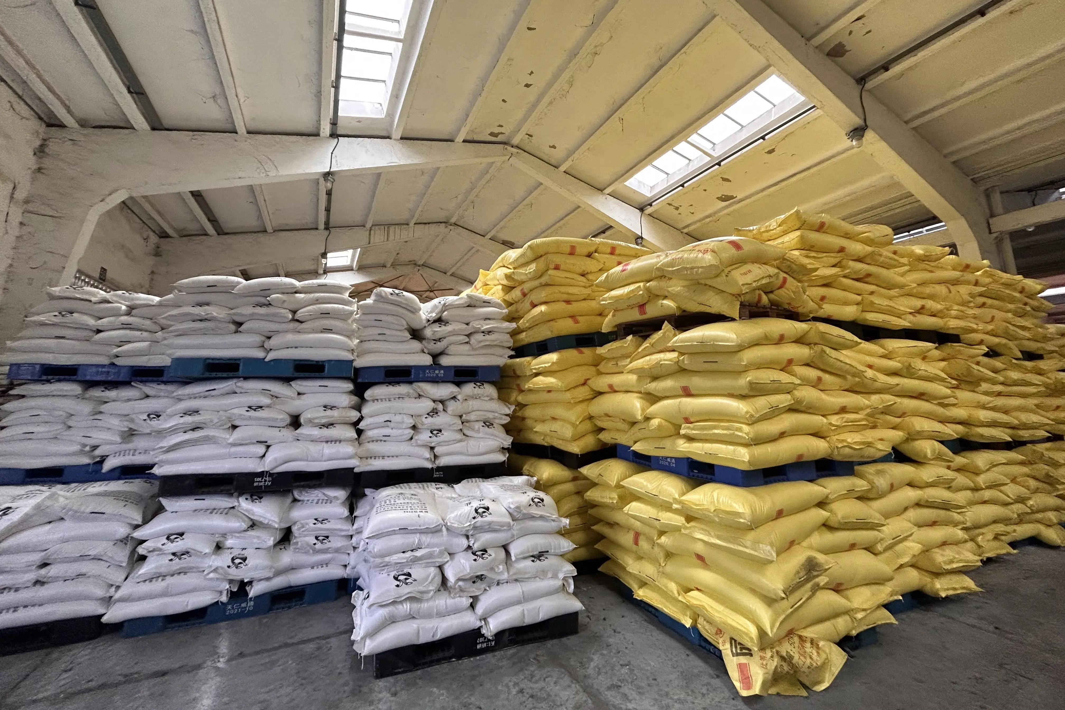 散貨船裝運(yùn)